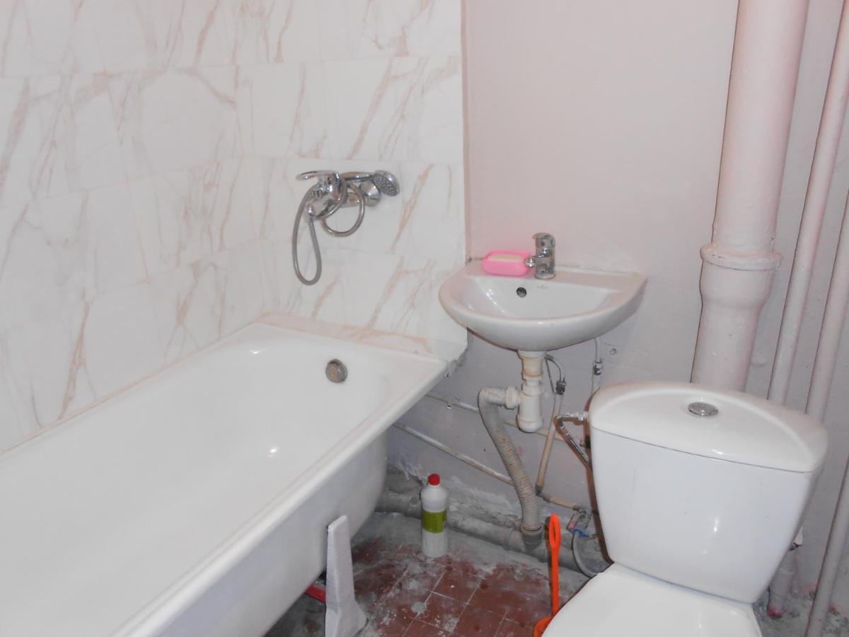 Проспект Героев Сталинграда 19 А Apartment Kiev Ngoại thất bức ảnh